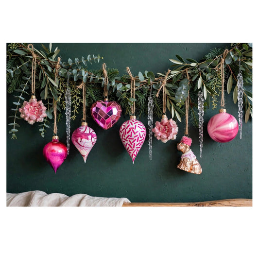  Rosa Weihnachtsgirlande komplett - Pinke Glaskugeln Herz Hund Eiszapfen vollständig sichtbar Boho Deko